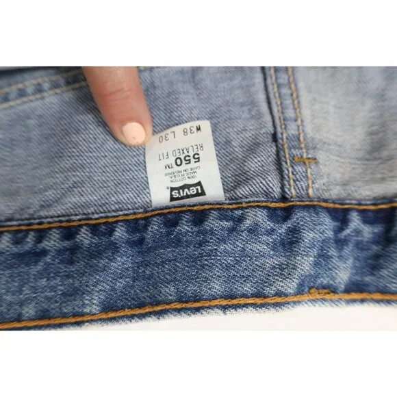 Vintage 90s Levis 550 Mens 38x30 Distressed Relaxed Fit Denim Jeans Blue USA